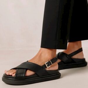 Alohas Marshmallow Sandal size 39